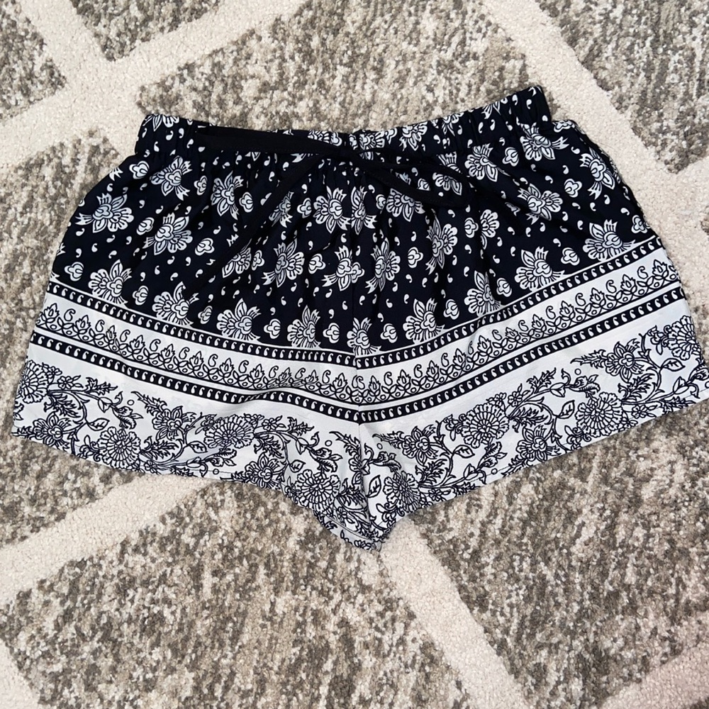 Nordstrom Flowy shorts